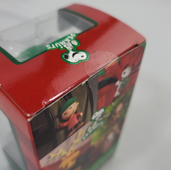 Peanuts Charlie Brown Holiday Clip-On - Picture 6 of 13